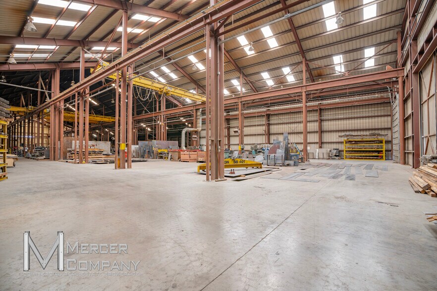 More Photos Of 601 Burlington Rd, Saginaw Warehouse For Sale