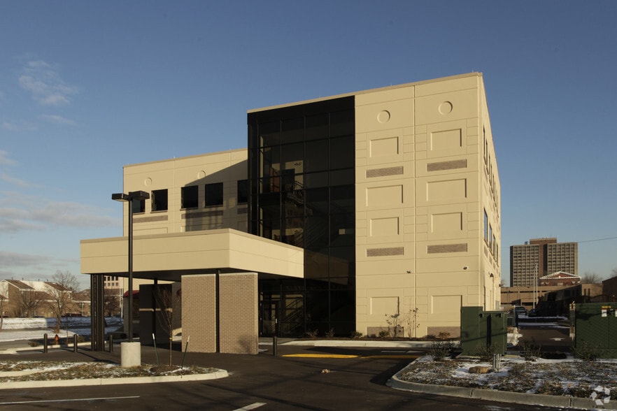 More Photos Of 645 Roy Wilkins Ave, Louisville Medical For Lease