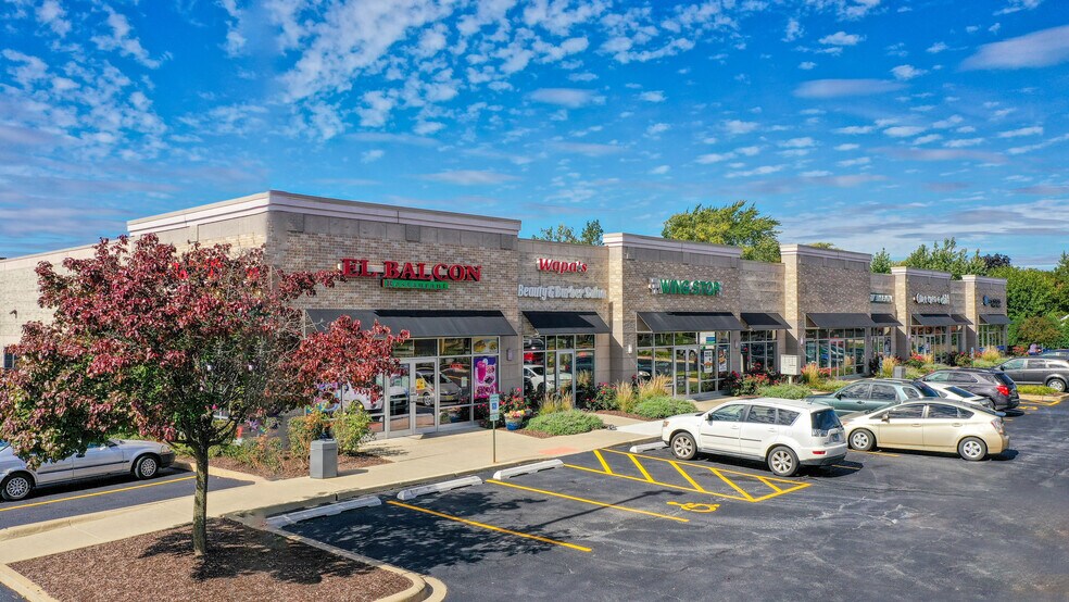 More Photos Of 291-319 N Bolingbrook Dr, Bolingbrook General Retail For Lease