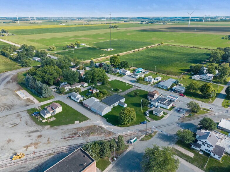 More Photos Of 4225 East St, Akron Office For Sale