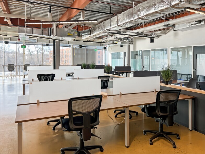 More Photos Of 12358 Parklawn Dr, North Bethesda Coworking Space