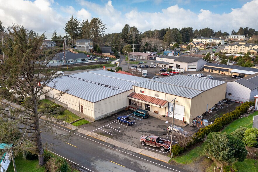 More Photos Of 3128 Ne Highway 101, Lincoln City Storefront For Sale