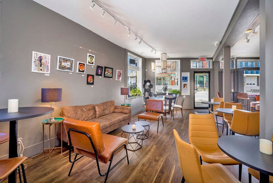 More Photos Of 1833 Vine St, Cincinnati Storefront Retail Residential For Lease