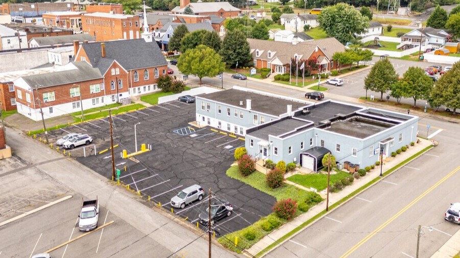 Primary Photo Of 525 7th St, Altavista Office For Sale