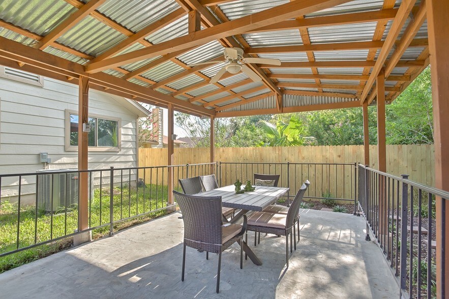 More Photos Of 647 Cypressgreen Dr, San Antonio Assisted Living For Sale