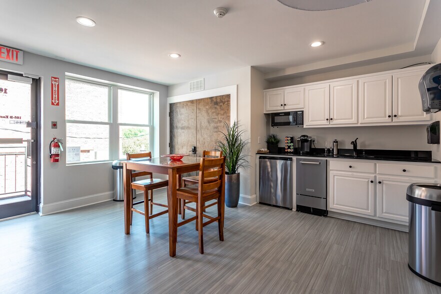 More Photos Of 105 E Center St, Mebane Office For Lease