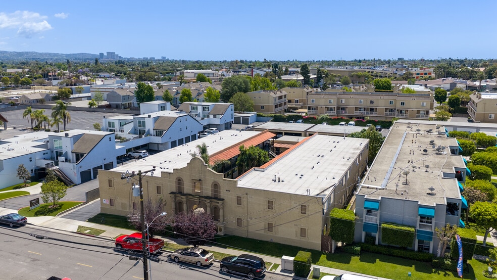 More Photos Of 291-293 Avocado St, Costa Mesa Apartments For Sale