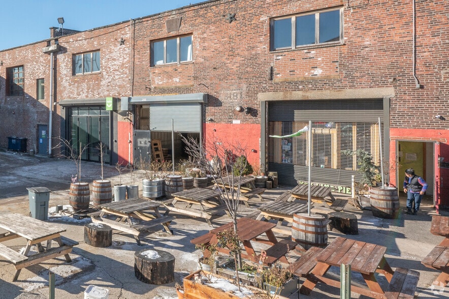More Photos Of 185 Van Dyke St, Brooklyn Warehouse For Lease