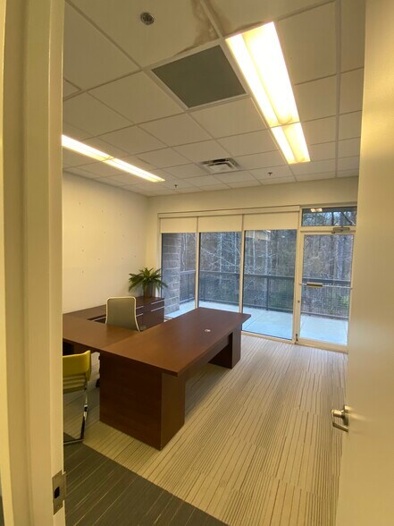 More Photos Of 1100 Old Ellis Rd, Roswell Loft Creative Space For Lease