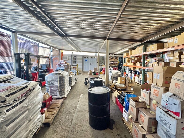 More Photos Of 14610 Guy R Brewer Blvd, Jamaica Warehouse For Sale