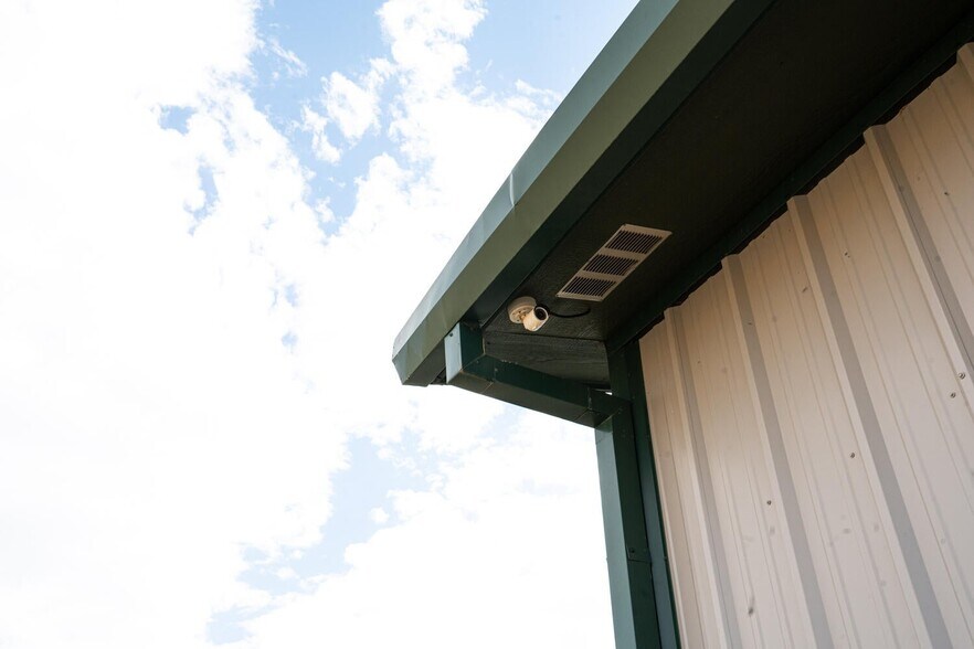 More Photos Of 2831 59th Ln, Boone Specialty For Sale