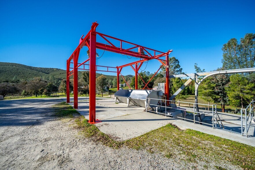 More Photos Of 535 Calf Canyon Hwy, Creston Winery Vineyard For Sale