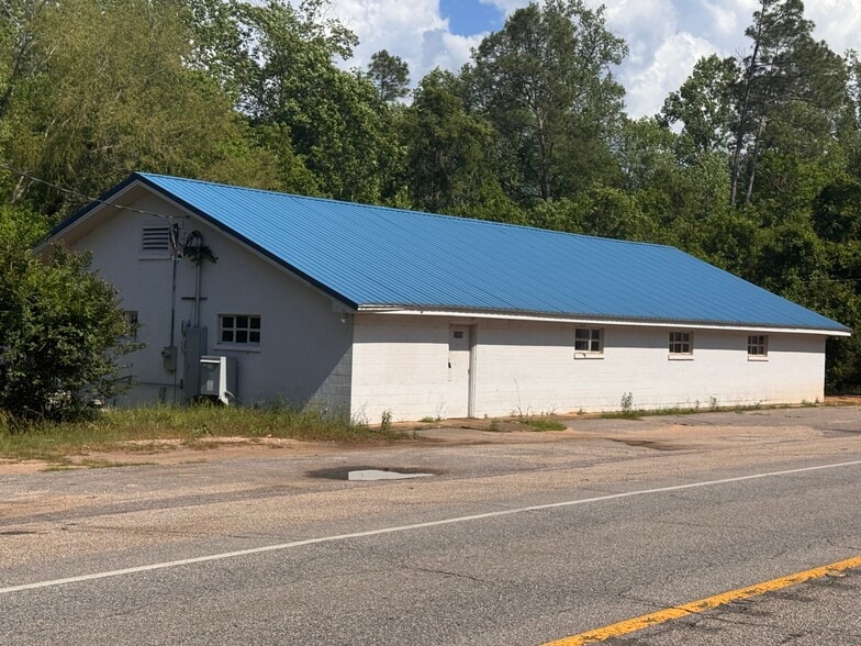 More Photos Of 21076 US Highway 45, Citronelle Manufacturing For Sale