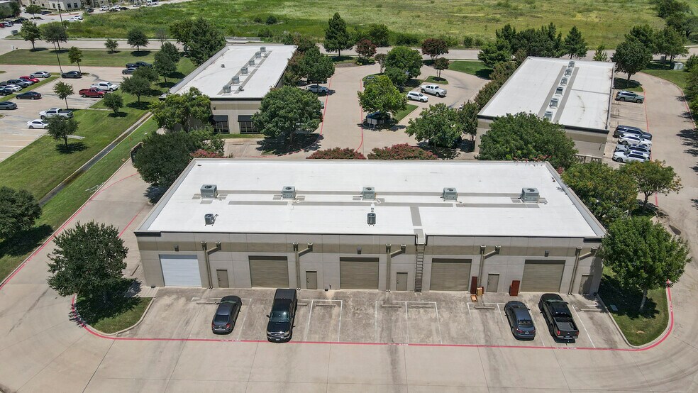 More Photos Of 99 Regency Pky, Mansfield Office For Lease