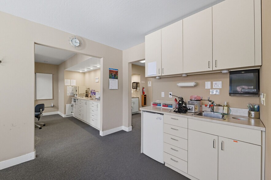 More Photos Of 1021 S El Camino Real, San Mateo Office For Sale