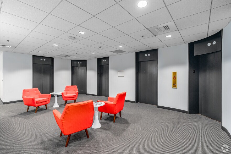 More Photos Of 1000 N West St, Wilmington Coworking Space