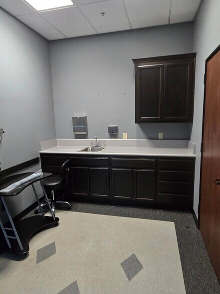 More Photos Of 3436 Hillcrest Ave, Antioch Medical For Sale