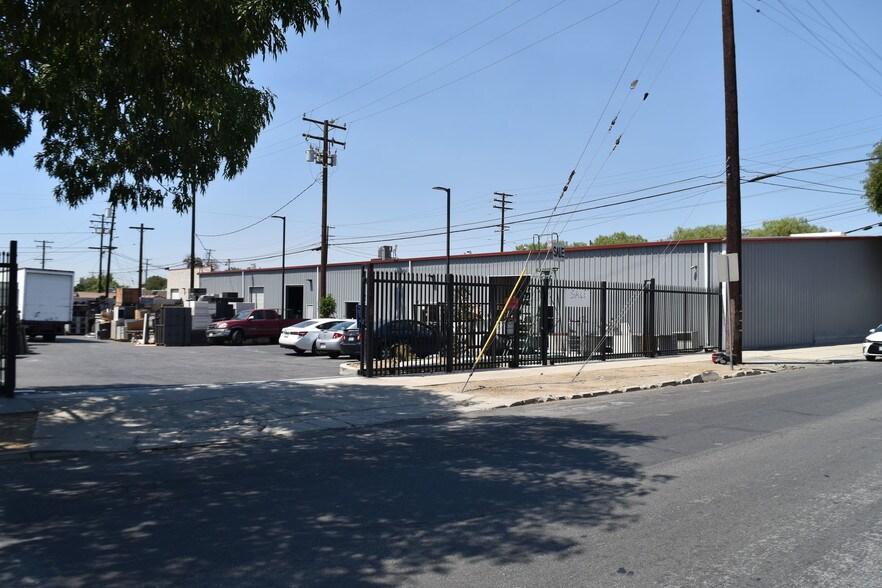 Primary Photo Of 401 S Sultana Ave, Ontario Warehouse For Lease
