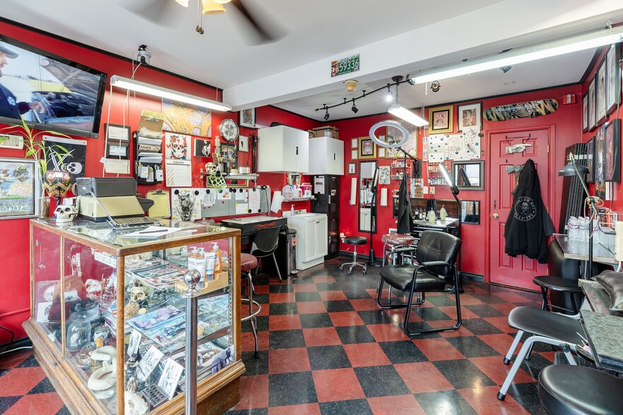 More Photos Of 4926-4940 N Lombard St, Portland Storefront Retail Residential For Lease