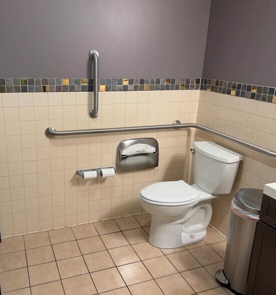 More Photos Of 20325 N 51st Ave, Glendale Medical For Lease