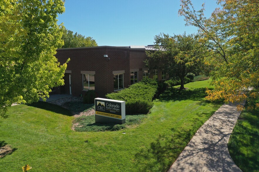 More Photos Of 7640 Westgate Dr, Windsor Office For Lease