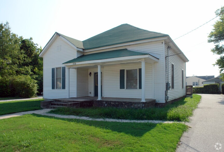 More Photos Of 309 Macon St, McDonough Office Residential For Lease
