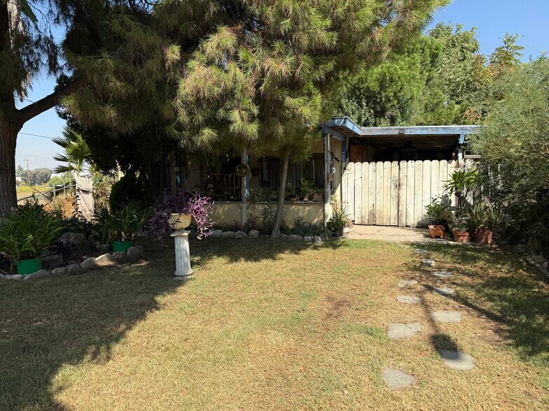 More Photos Of 702 San Jacinto St, San Bernardino Land For Sale