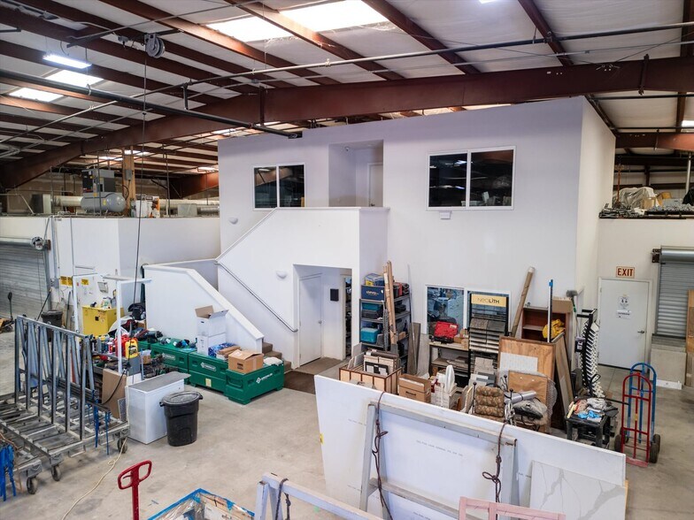 More Photos Of 325 Santa Bella, Paso Robles Warehouse For Lease
