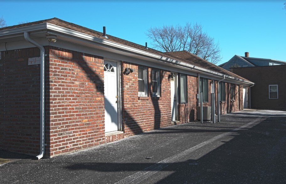 More Photos Of 100 Oakland Ave, Port Jefferson Medical For Lease