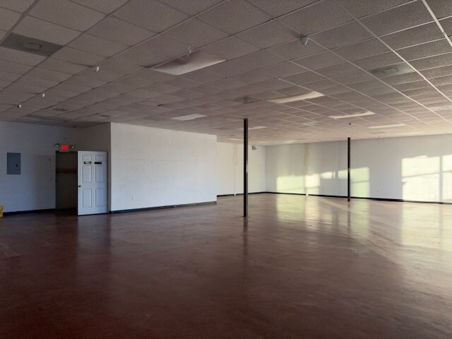 More Photos Of 311 E Stan Schlueter Loop, Killeen Storefront For Lease