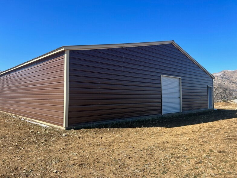 More Photos Of Woodford-Tehachapi Road, Golden Hills Land For Lease