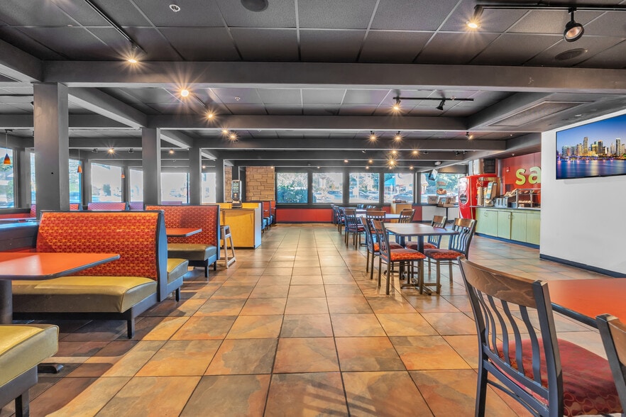 More Photos Of 3 Stafford St, Worcester Restaurant For Sale