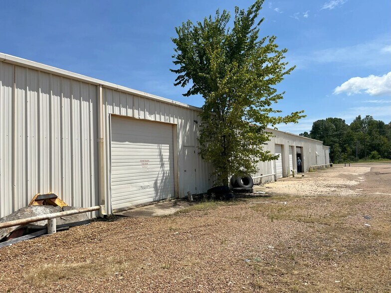 More Photos Of 5020 Highway 80, Jackson Freestanding For Sale