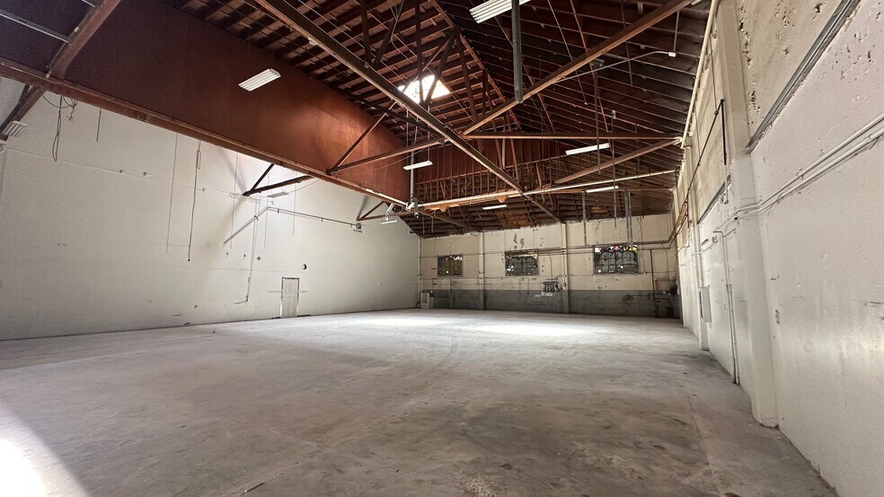 More Photos Of 660 Bryant St, San Francisco Service For Lease