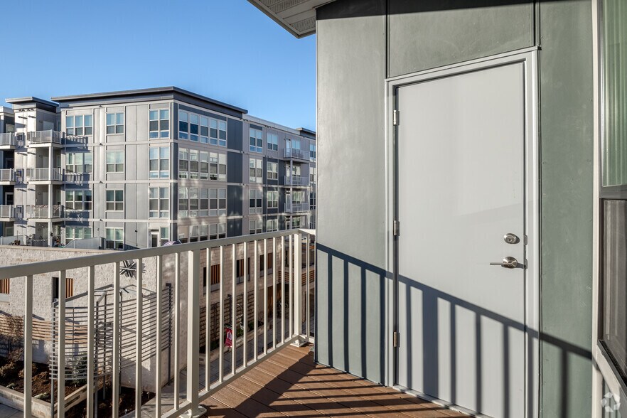 More Photos Of 620 Bloomfield Ave, Bloomfield Apartments For Lease