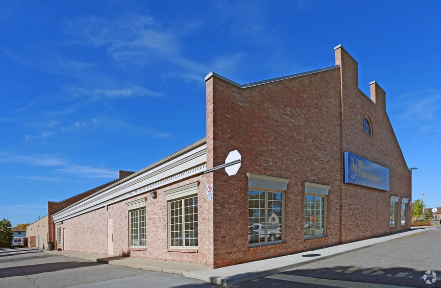 More Photos Of 211 Martindale Rd, St Catharines General Retail For Lease