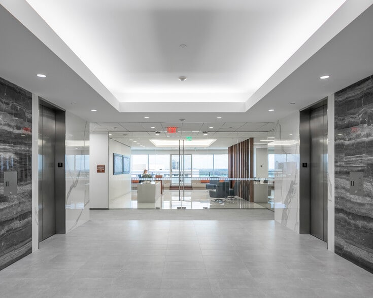 More Photos Of 4265 San Felipe St, Houston Office For Lease