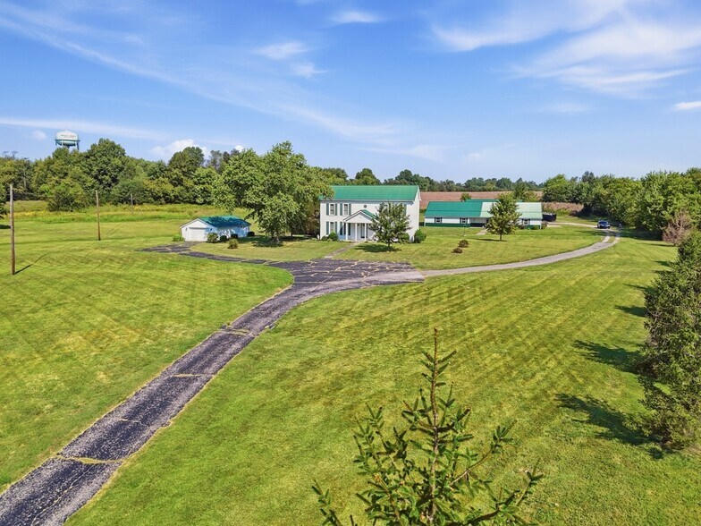 More Photos Of 4650 Highway 52, Loretto Apartments For Sale