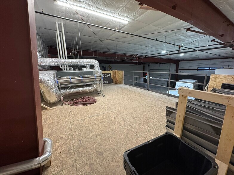 More Photos Of 645 Sandpiper Trl, Cottage Grove Warehouse For Lease