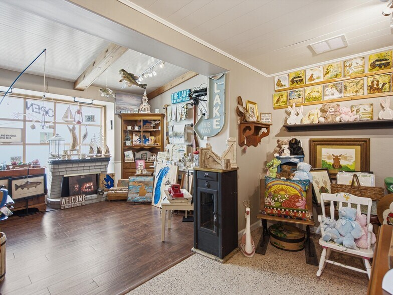 More Photos Of 425 S Ortonville Rd, Ortonville Freestanding For Sale