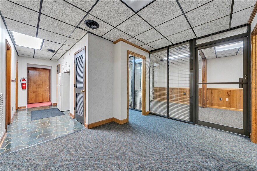 More Photos Of 356-358 Campbell Ave NW, Roanoke Office For Sale