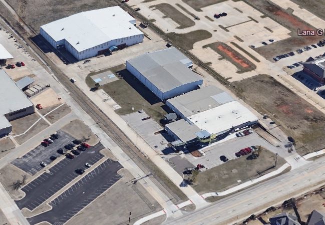 More Photos Of 3017 36th Ave NW, Norman Warehouse For Lease