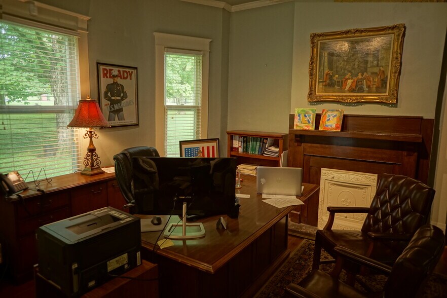 More Photos Of 505 E Main St, Hendersonville Land For Sale