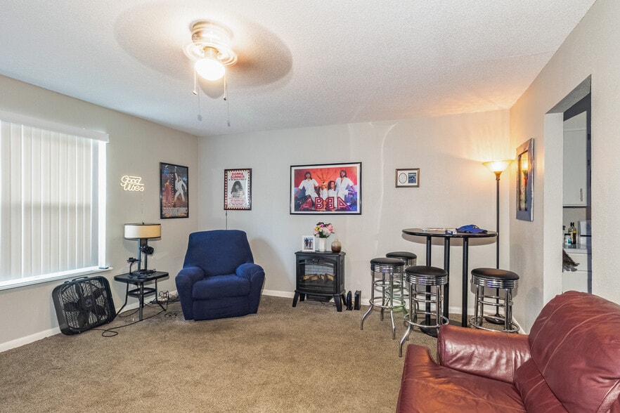 More Photos Of 117 Cedarwood Dr, Lebanon Apartments For Sale