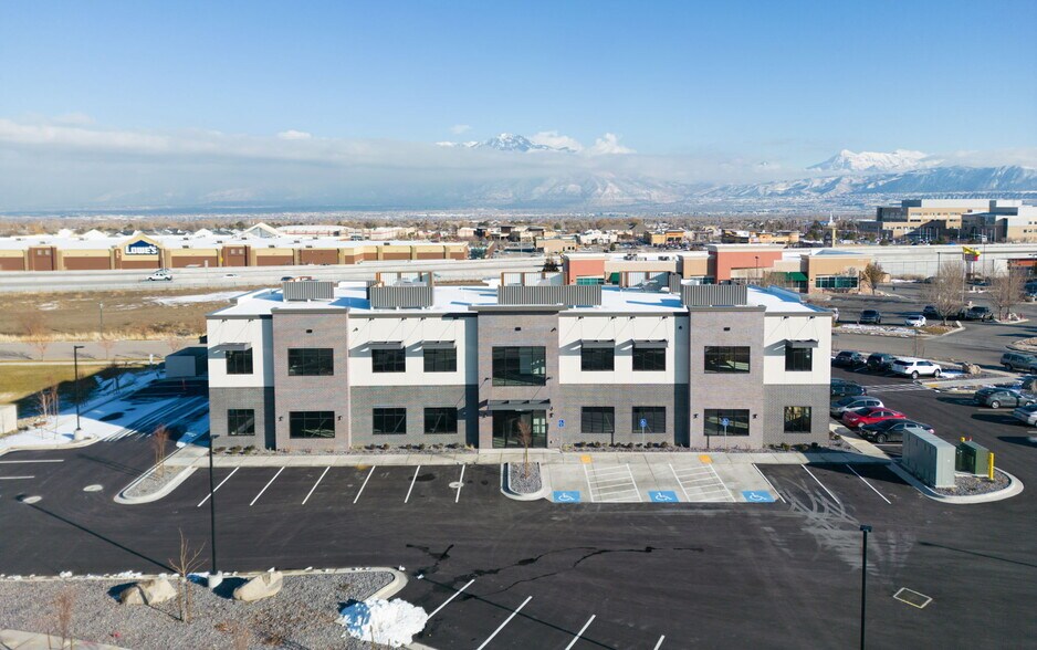 More Photos Of 12522 & 12523 S Pasture Rd, Riverton Medical For Lease