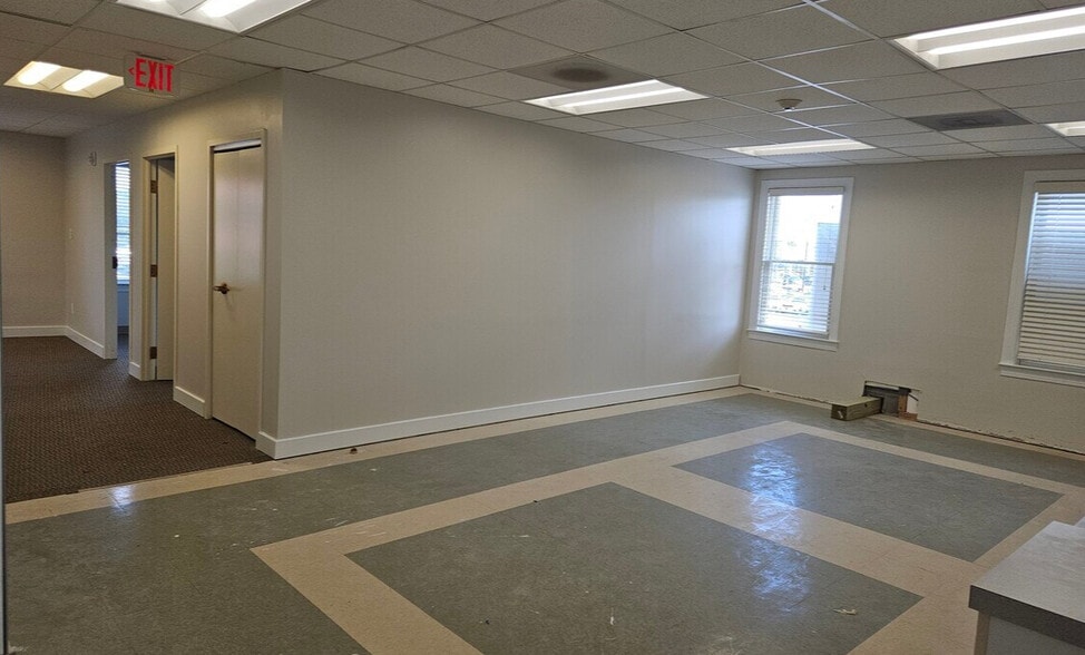 More Photos Of 8780 Centreville Rd, Manassas General Retail For Lease
