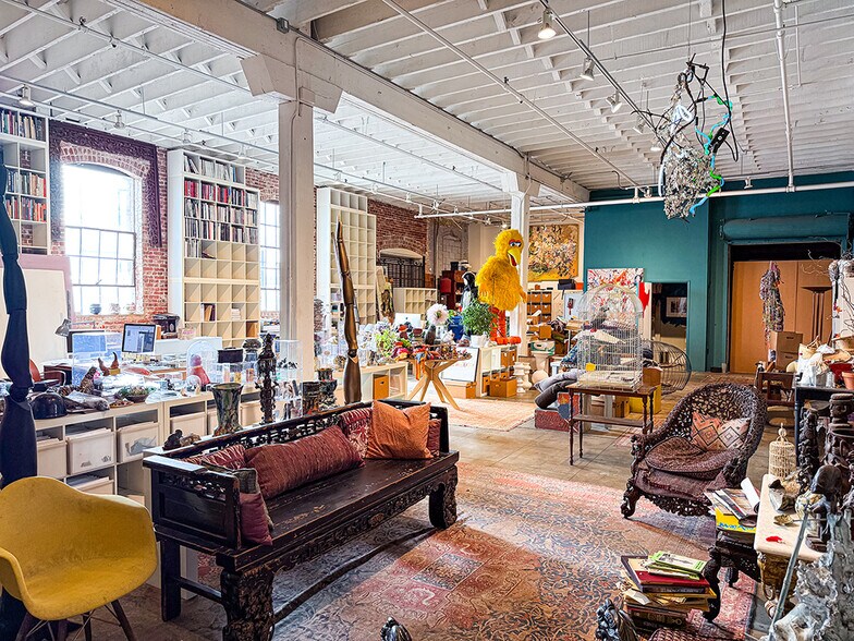 More Photos Of 1007 N Main St, Los Angeles Warehouse For Lease