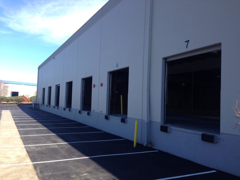 More Photos Of 767 Eubanks Dr, Vacaville Warehouse For Lease