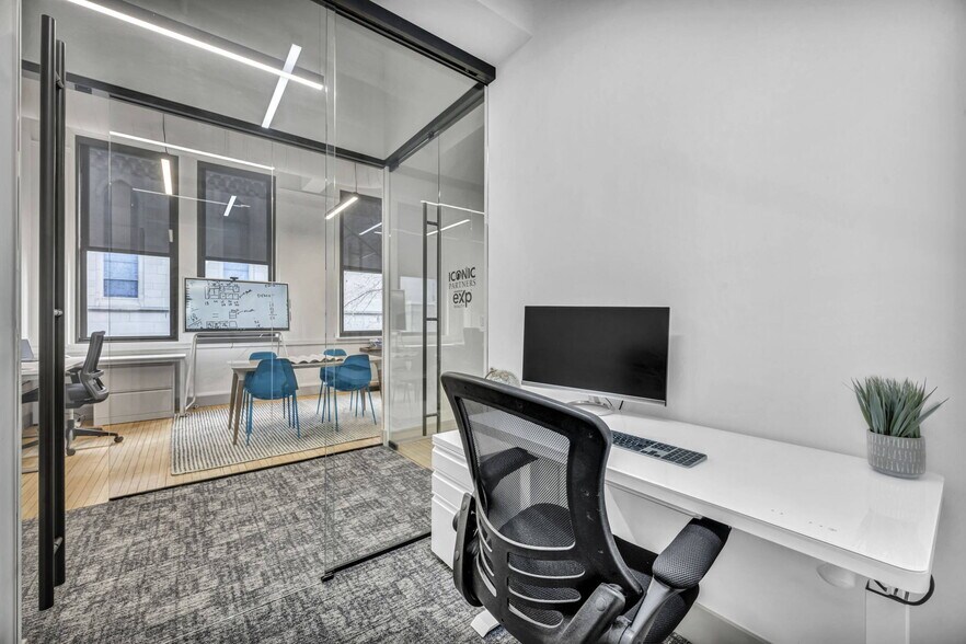 More Photos Of 17415 Northwood Ave, Lakewood Coworking Space