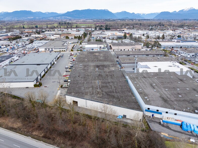 More Photos Of 18800-18806 96th Ave, Surrey Warehouse For Lease